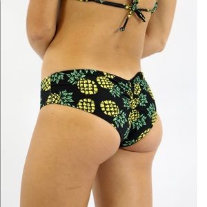 Fused Hawaii Cheeky Bikini Bottom Large NWT
